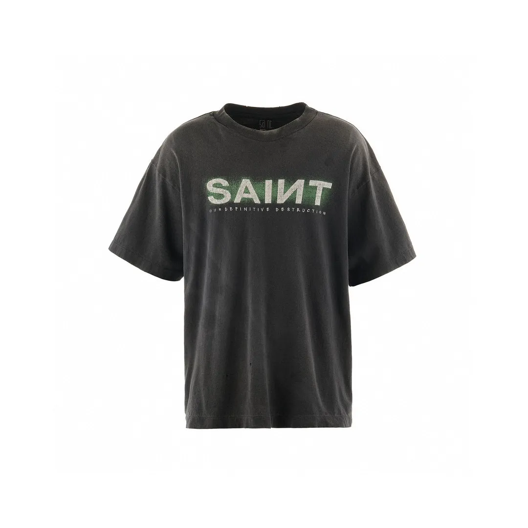 SAINT MXXXXXX SAINT SS TEE/BLK Green SAINT BOX LOGO short sleeves Washed black S-XL Look for cylindrical fabrics without side seams. Don’t buy open ones anymore. It’s boring. Assute garments are dyed. The whole piece is sprayed with horse-hair spray. Then spray it again to fade. The collar and cuffs are frayed. Many places are damaged. Authentic grade printing is restored. Accessories are complete. With little angel anti-counterfeiting label.